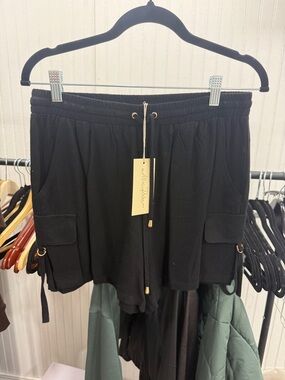 NWT Allie Rose Linen Blend Black Cargo Drawstring Shorts Medium